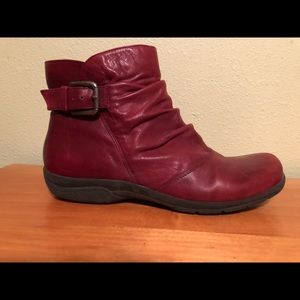 Ankle Booties Red size 12M by Clarks